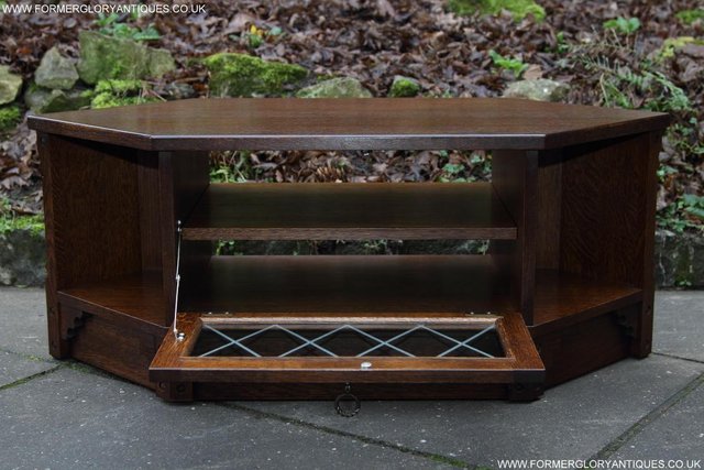 Image 23 of OLD MILL / CHARM DARK OAK TV HI FI CD STAND TABLE CABINET