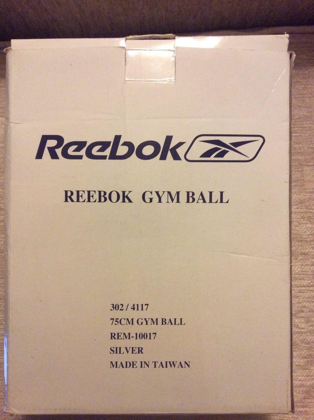 Image 2 of Reebok silver 75 cm gym ball