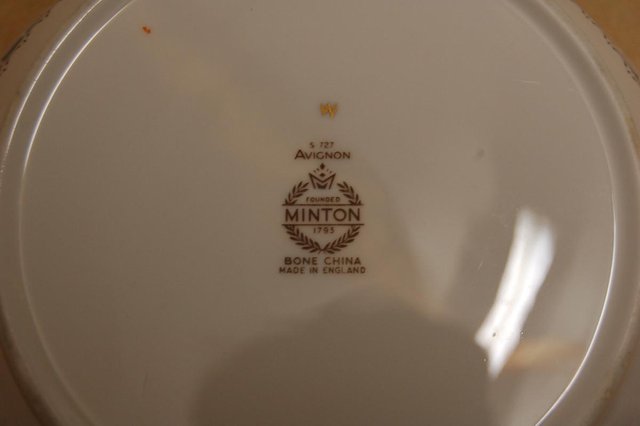 Image 6 of Minton 'Avignon' & Wedgwood 'Jade' Veg Dishes & Lids, As New