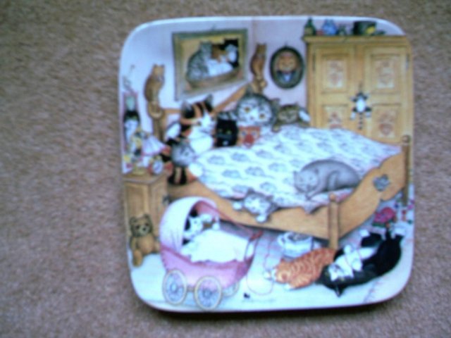 Preview of the first image of Cat plate Gisela Buomberger made in 1997.