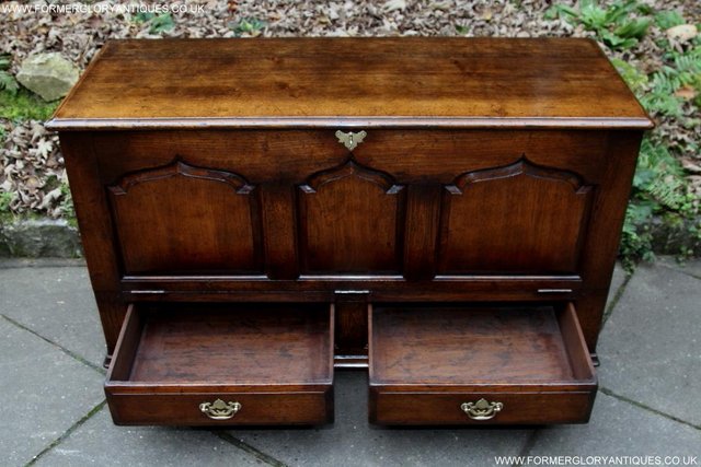 Image 3 of TITCHMARSH & GOODWIN OAK BLANKET DOWER CHEST BOX COFFER