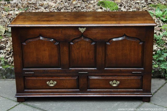 Preview of the first image of TITCHMARSH & GOODWIN OAK BLANKET DOWER CHEST BOX COFFER.