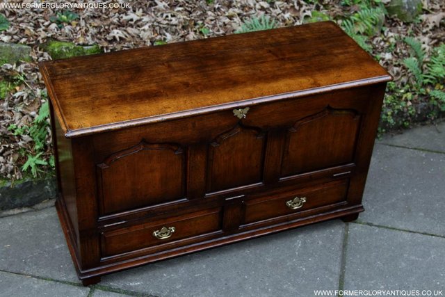Image 4 of TITCHMARSH & GOODWIN OAK BLANKET DOWER CHEST BOX COFFER