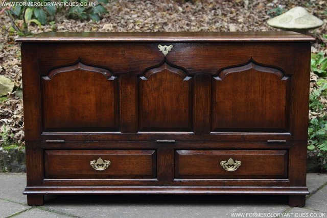 Image 12 of TITCHMARSH & GOODWIN OAK BLANKET DOWER CHEST BOX COFFER
