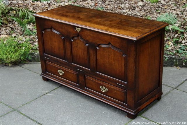 Image 18 of TITCHMARSH & GOODWIN OAK BLANKET DOWER CHEST BOX COFFER