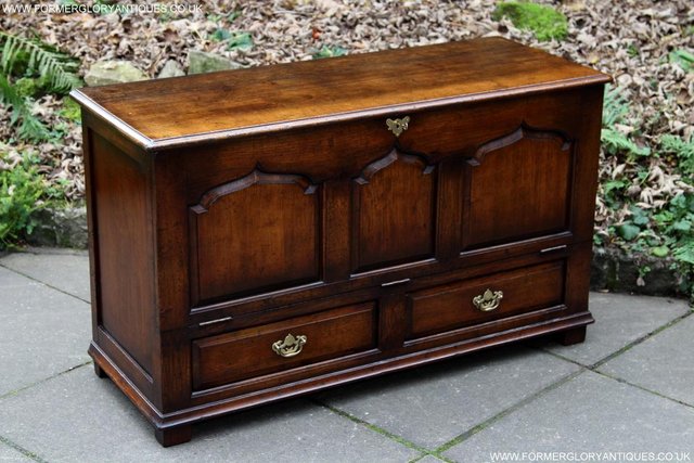 Image 23 of TITCHMARSH & GOODWIN OAK BLANKET DOWER CHEST BOX COFFER