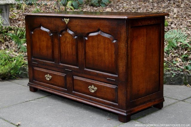 Image 24 of TITCHMARSH & GOODWIN OAK BLANKET DOWER CHEST BOX COFFER
