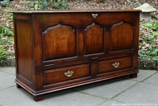 Image 40 of TITCHMARSH & GOODWIN OAK BLANKET DOWER CHEST BOX COFFER