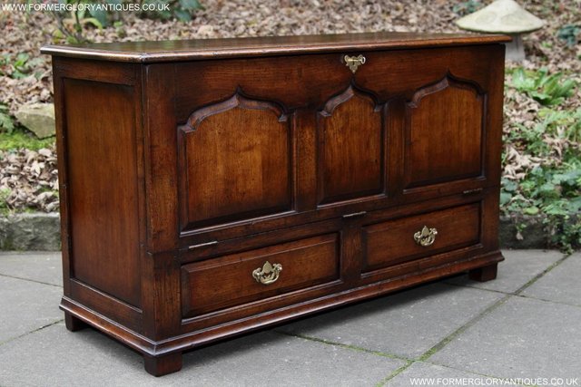 Image 45 of TITCHMARSH & GOODWIN OAK BLANKET DOWER CHEST BOX COFFER
