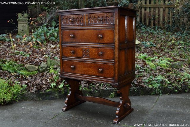 Image 52 of TITCHMARSH & GOODWIN CARVED OAK CHEST OF FOUR DRAWERS STAND