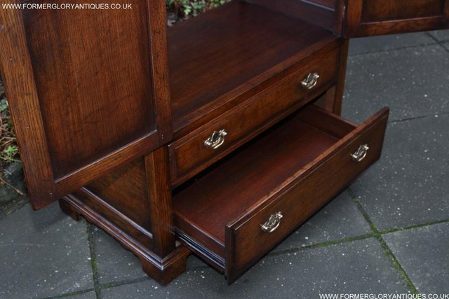 Image 8 of TITCHMARSH AND GOODWIN OAK TV HI FI DVD STAND TABLE CABINET