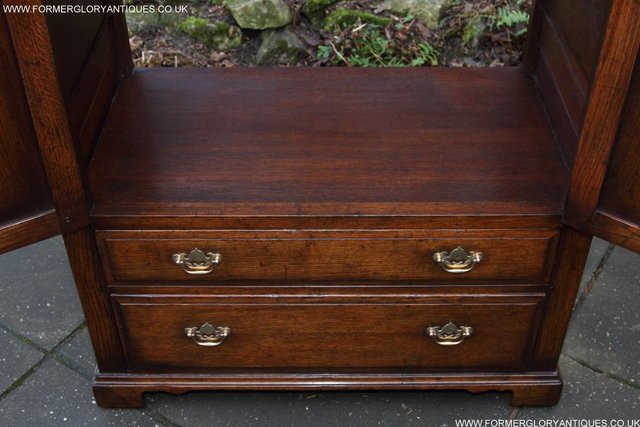 Image 19 of TITCHMARSH AND GOODWIN OAK TV HI FI DVD STAND TABLE CABINET
