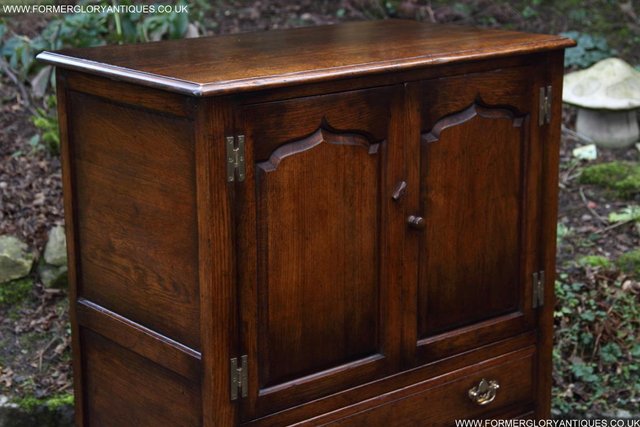 Image 29 of TITCHMARSH AND GOODWIN OAK TV HI FI DVD STAND TABLE CABINET