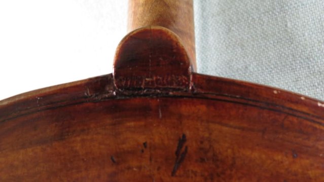 Image 11 of 4/4 Violin craftsman made modern instrument