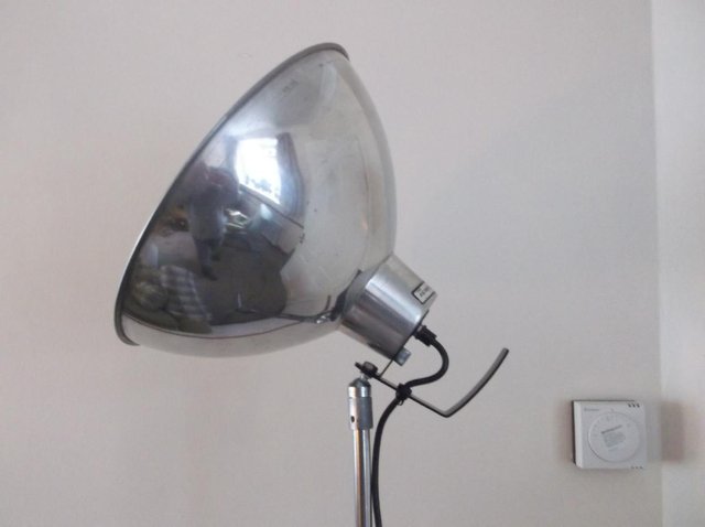 Image 3 of VINTAGE INDUSTRIAL PHOTAX TRIPOD LARGE FLOOR LAMP LIGHT