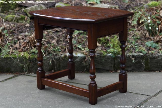 Image 14 of AN OLD CHARM TUDOR OAK NEST OF THREE COFFEE SIDE END TABLES