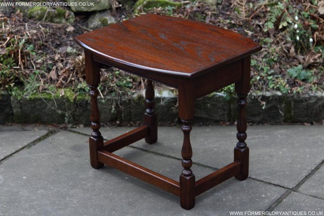 Image 18 of AN OLD CHARM TUDOR OAK NEST OF THREE COFFEE SIDE END TABLES