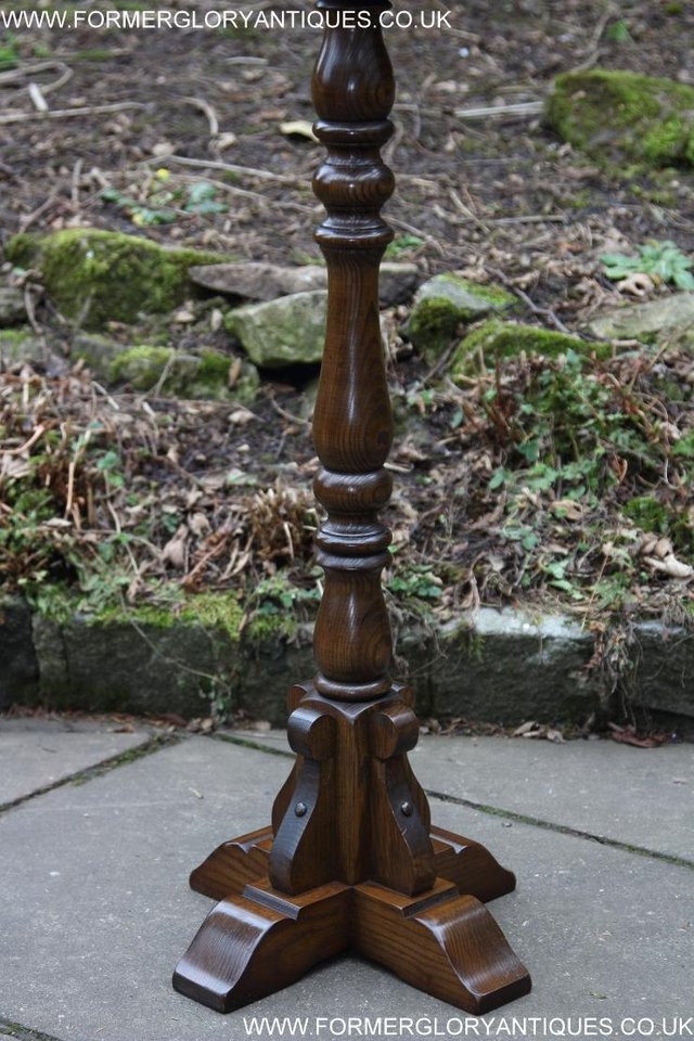 Image 8 of AN OLD CHARM JAYCEE LIGHT OAK DISPLAY PLANT LAMP STAND TABLE