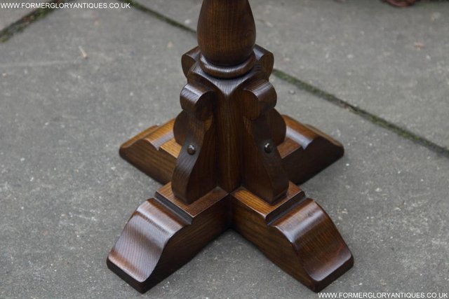 Image 18 of AN OLD CHARM JAYCEE LIGHT OAK DISPLAY PLANT LAMP STAND TABLE