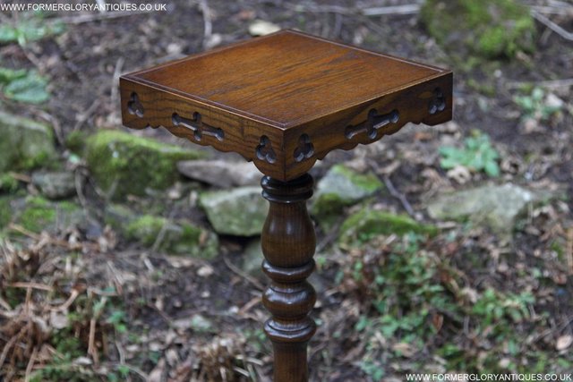 Image 22 of AN OLD CHARM JAYCEE LIGHT OAK DISPLAY PLANT LAMP STAND TABLE