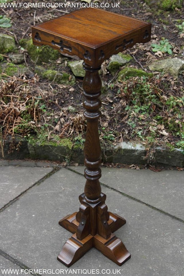 Image 29 of AN OLD CHARM JAYCEE LIGHT OAK DISPLAY PLANT LAMP STAND TABLE