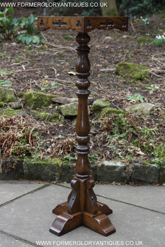 Image 32 of AN OLD CHARM JAYCEE LIGHT OAK DISPLAY PLANT LAMP STAND TABLE