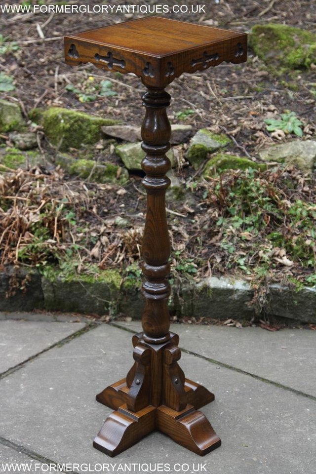 Image 34 of AN OLD CHARM JAYCEE LIGHT OAK DISPLAY PLANT LAMP STAND TABLE