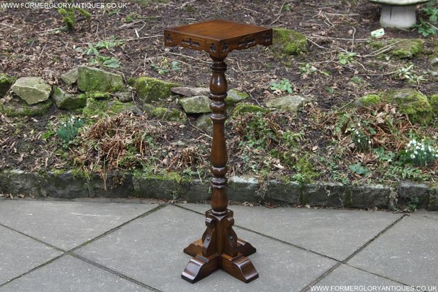Image 35 of AN OLD CHARM JAYCEE LIGHT OAK DISPLAY PLANT LAMP STAND TABLE