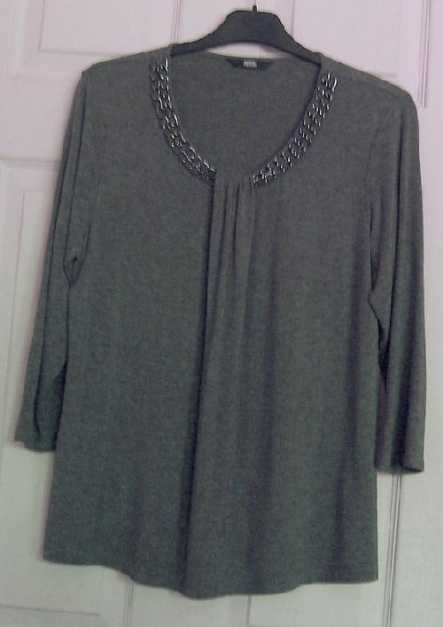 Preview of the first image of Pretty Ladies Grey Marl Top By Marks & Spencer - sz 12  B19.