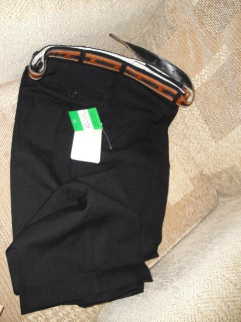 Preview of the first image of Men's black trousers 40"w 29.5"i/s leg& belt..