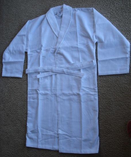 Preview of the first image of UNISEX WRAP-AROUND WHITE DRESSING GOWN/ROBE FREE SIZE.