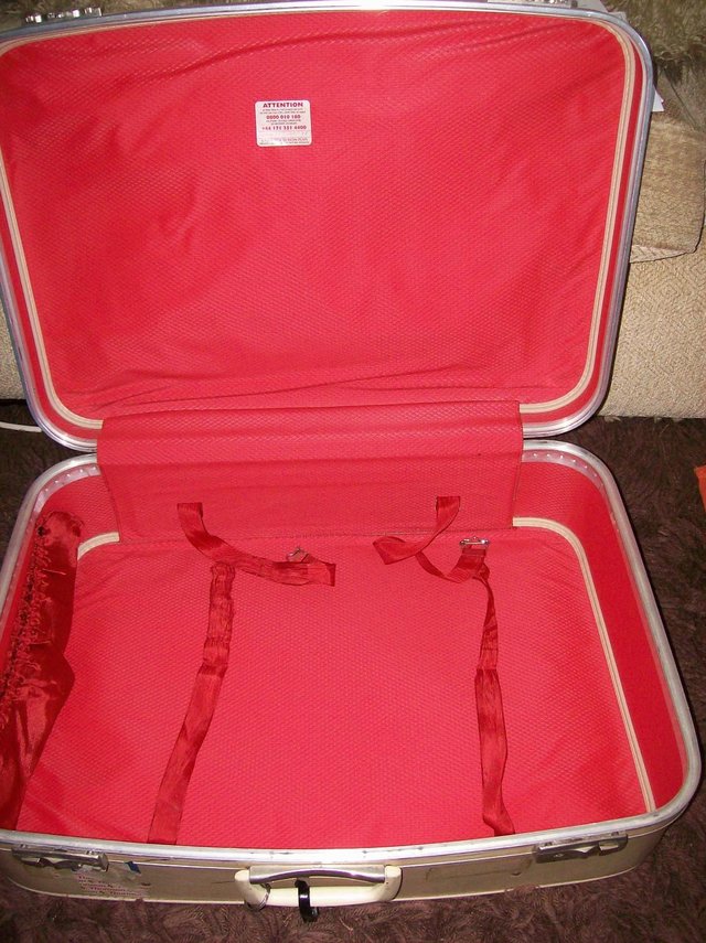 Preview of the first image of Revelation 24" Soft top / bottom suitcase Ref L1069.