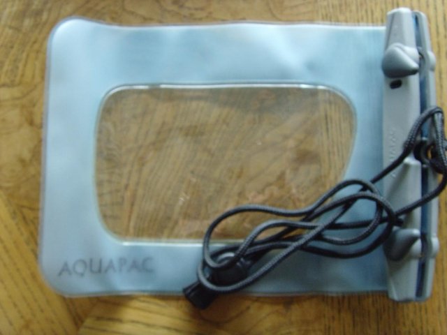 Preview of the first image of Aquapac midsize.