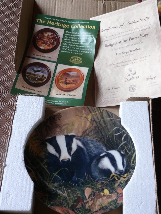 Image 3 of Collectors Plate 'Badgers at the Forest Edge" Ltd Edition