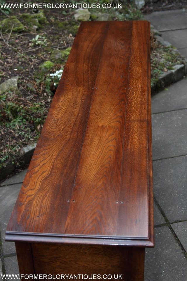Image 4 of TITCHMARSH GOODWIN STYLE OAK DRESSER BASE SIDEBOARD TABLE