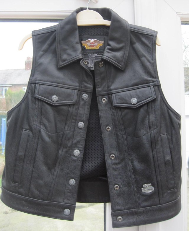 Image 2 of Harley-Davidson Ladies leather waistcoat