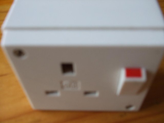 Preview of the first image of 13amp SWITCHED WALL SOCKET(ONLY £1.00)).
