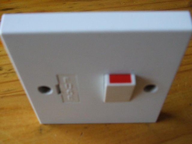 Preview of the first image of 240v 13amp FUSED WALL PLATE SWITCH (£1.00).