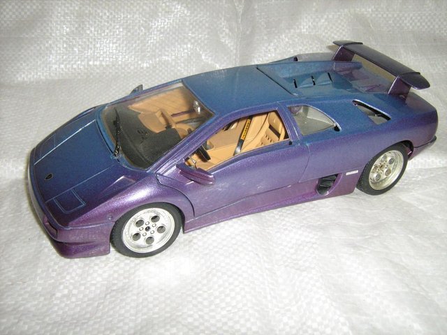 Preview of the first image of LAMBORGHINI DIABLO 1:18 DIE CAST CAR.