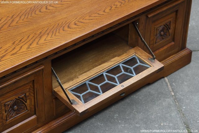 Image 6 of AN OLD CHARM OAK TV STAND BASE TABLE HI FI DVD CD CABINET