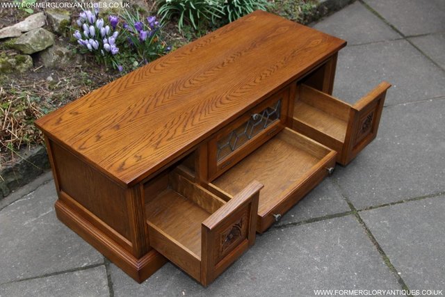 Image 8 of AN OLD CHARM OAK TV STAND BASE TABLE HI FI DVD CD CABINET
