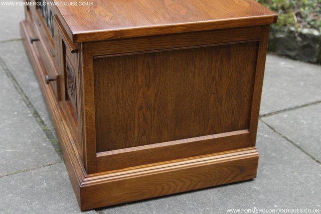 Image 19 of AN OLD CHARM OAK TV STAND BASE TABLE HI FI DVD CD CABINET