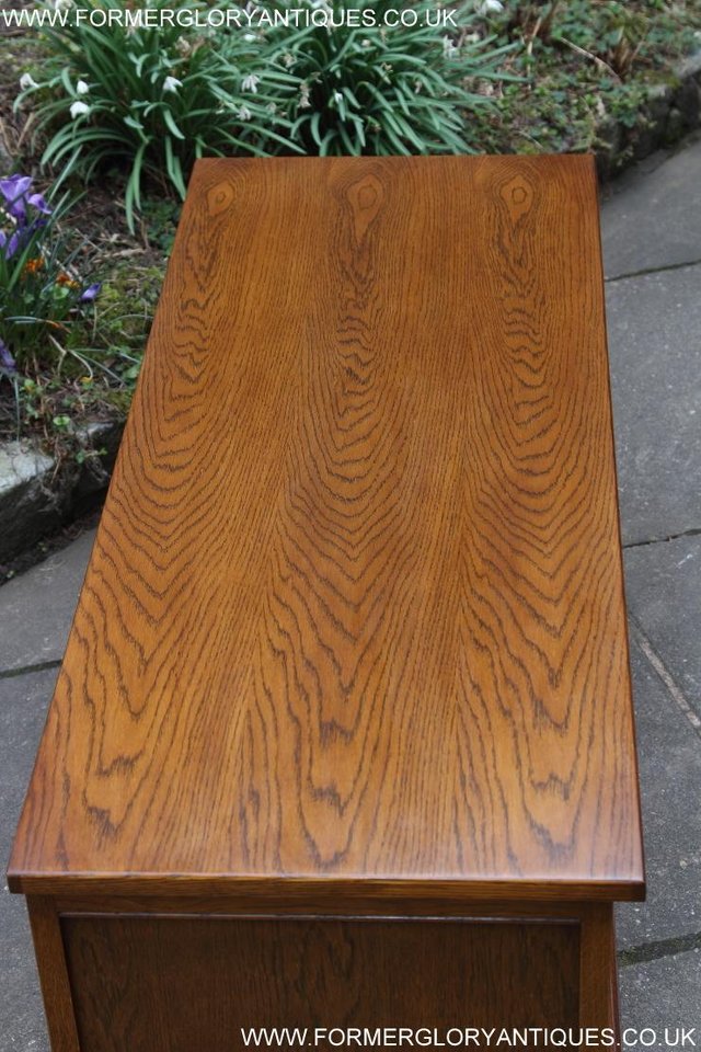 Image 32 of AN OLD CHARM OAK TV STAND BASE TABLE HI FI DVD CD CABINET