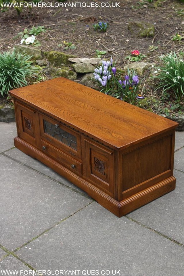 Image 38 of AN OLD CHARM OAK TV STAND BASE TABLE HI FI DVD CD CABINET
