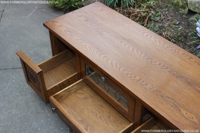 Image 43 of AN OLD CHARM OAK TV STAND BASE TABLE HI FI DVD CD CABINET