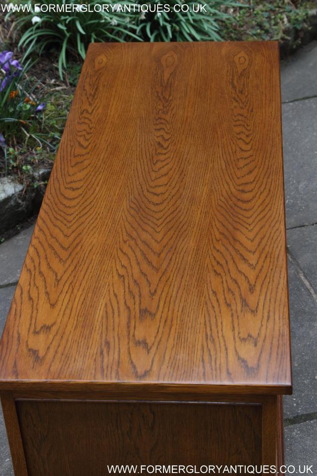 Image 48 of AN OLD CHARM OAK TV STAND BASE TABLE HI FI DVD CD CABINET