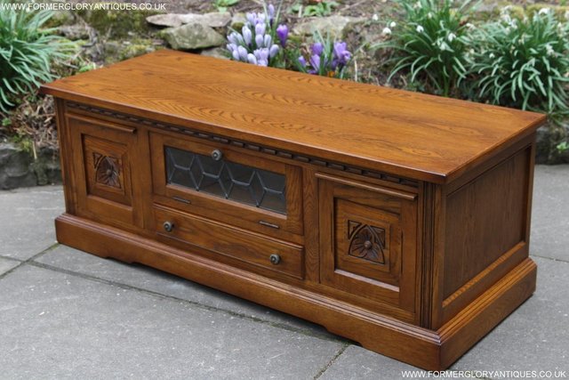Image 55 of AN OLD CHARM OAK TV STAND BASE TABLE HI FI DVD CD CABINET