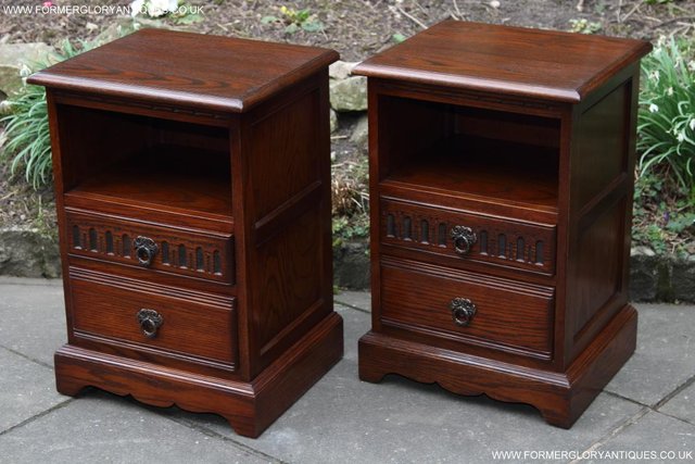 Image 2 of PAIR OF OLD CHARM OAK BEDSIDE CABINETS LAMP TABLE DRAWERS