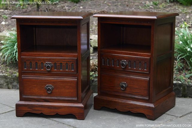 Image 4 of PAIR OF OLD CHARM OAK BEDSIDE CABINETS LAMP TABLE DRAWERS