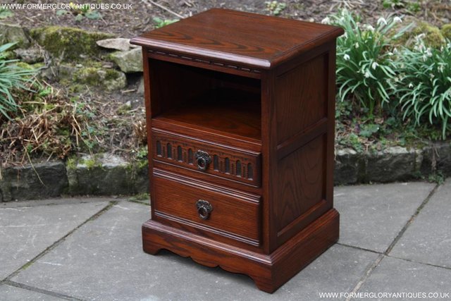Image 22 of PAIR OF OLD CHARM OAK BEDSIDE CABINETS LAMP TABLE DRAWERS